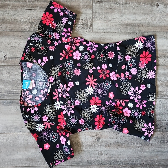 Floral scrub top, sz xs - Picture 5 of 8